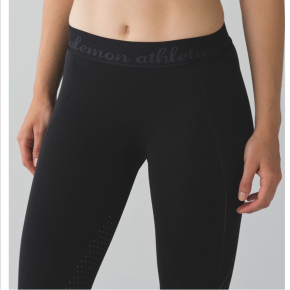 Lululemon Time Warp Tight Black, Black (6) - Picture 1 of 12